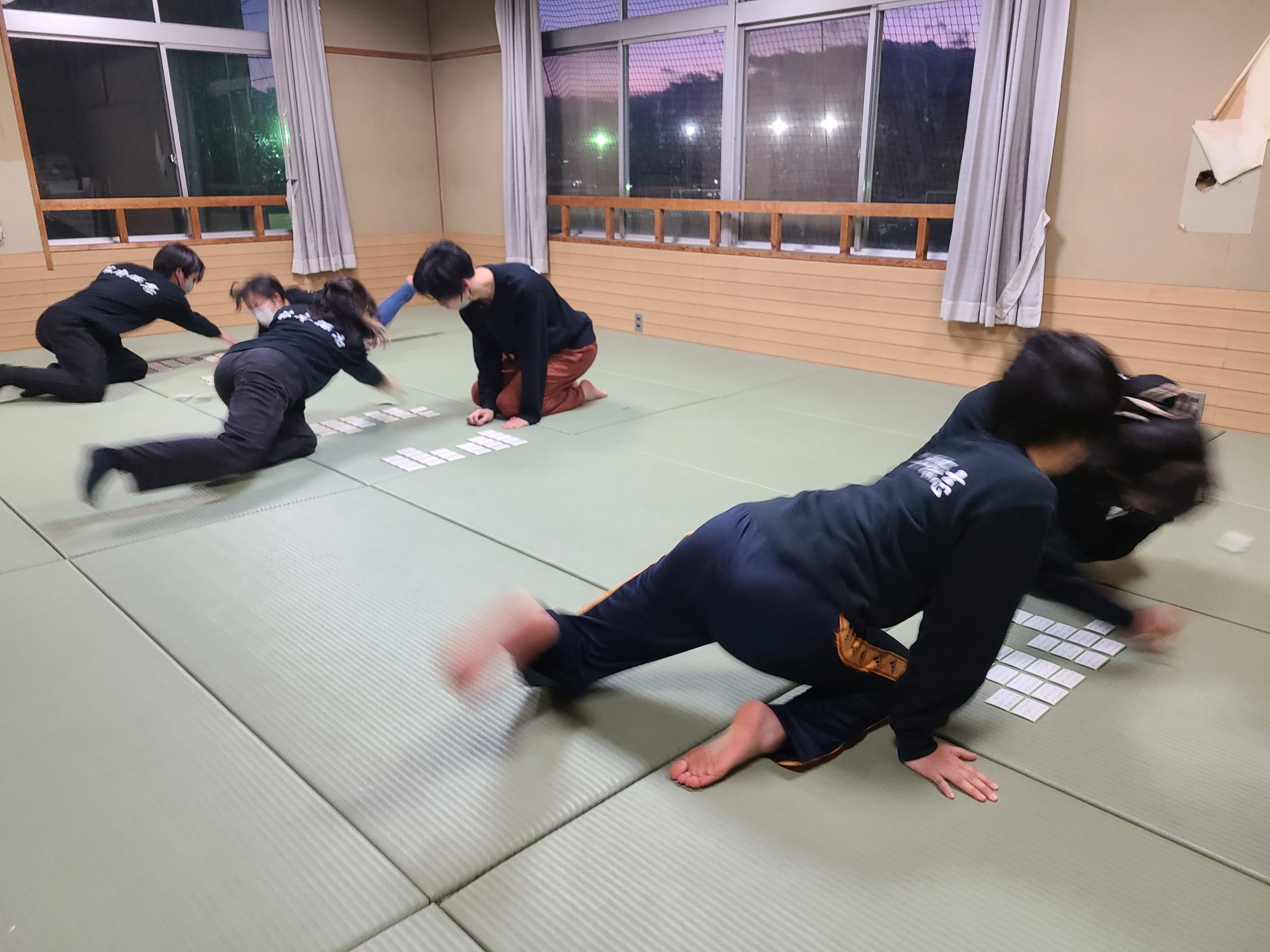 競技かるた部